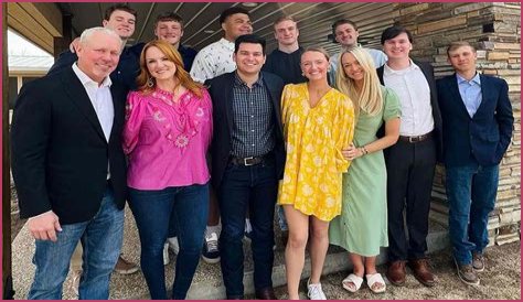 Does The Pioneer Woman Have Cancer? Uncovering The Truth Behind Ree Drummond's Health