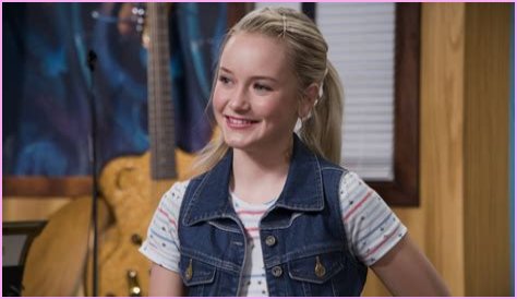 Molly Noblitt 2024: A Rising Star In The Spotlight